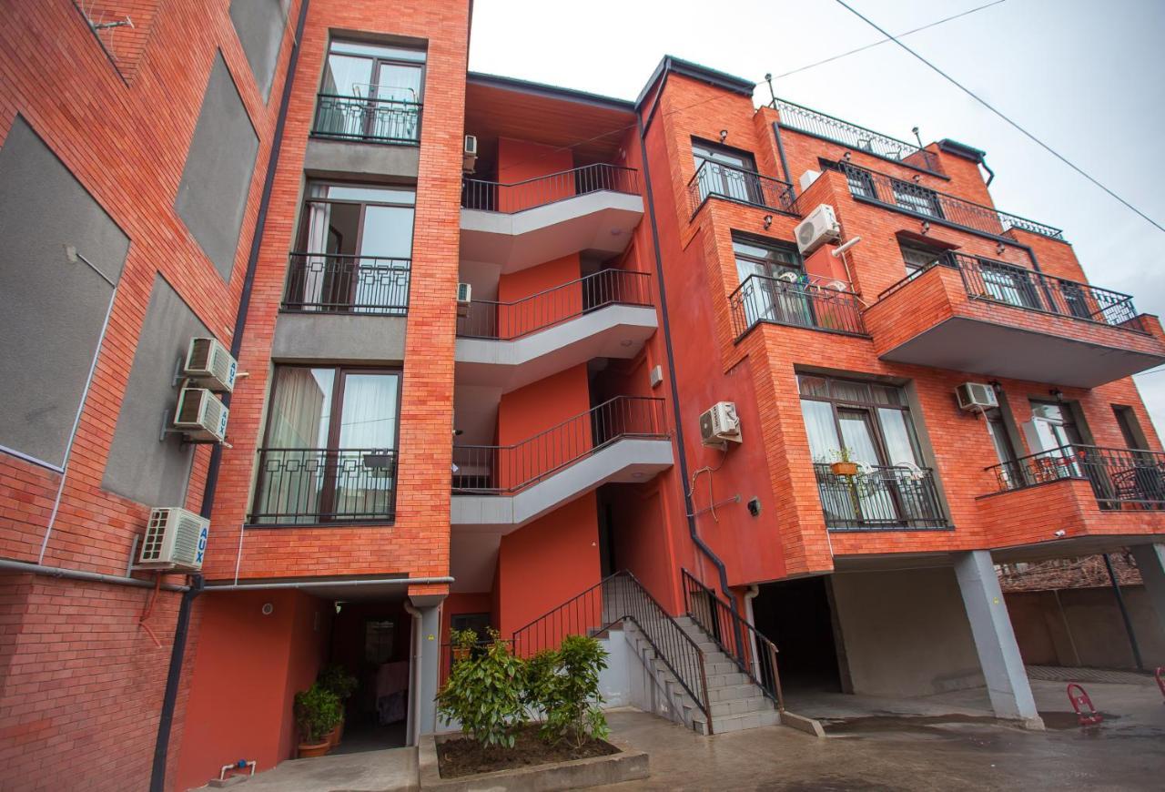 Apartment On L.Meskhishvili Turn Tbilisi Ngoại thất bức ảnh