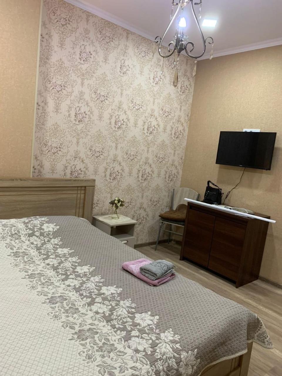 Apartment On L.Meskhishvili Turn Tbilisi Ngoại thất bức ảnh