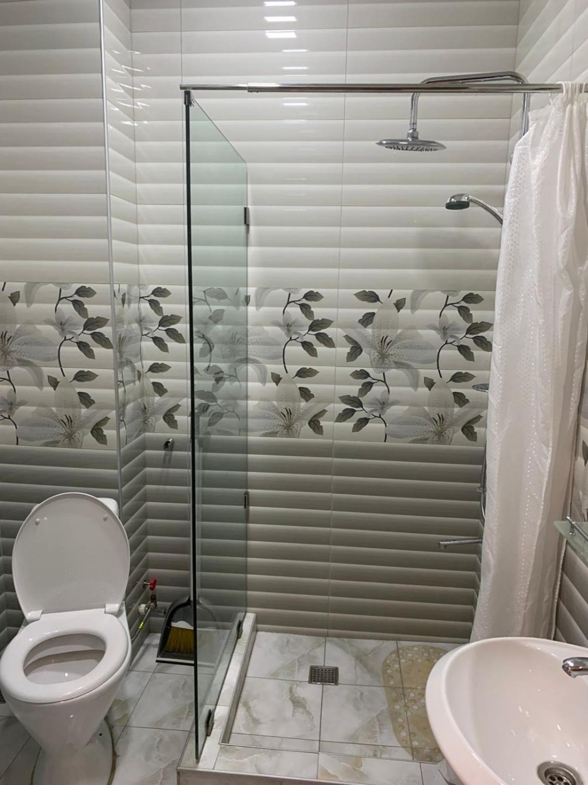 Apartment On L.Meskhishvili Turn Tbilisi Ngoại thất bức ảnh