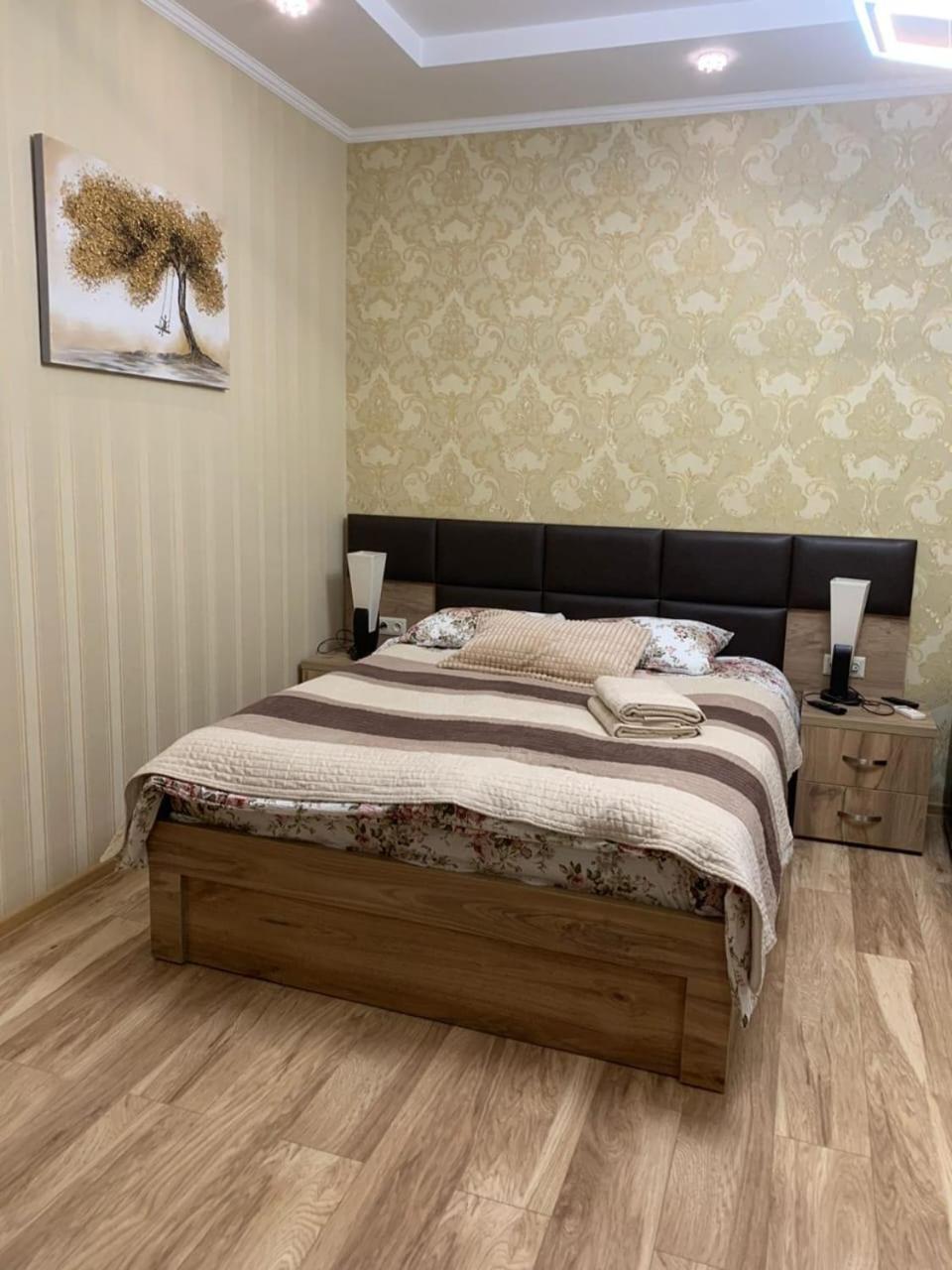 Apartment On L.Meskhishvili Turn Tbilisi Ngoại thất bức ảnh