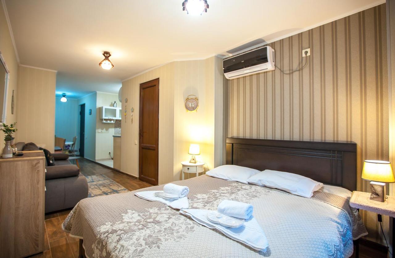 Apartment On L.Meskhishvili Turn Tbilisi Ngoại thất bức ảnh