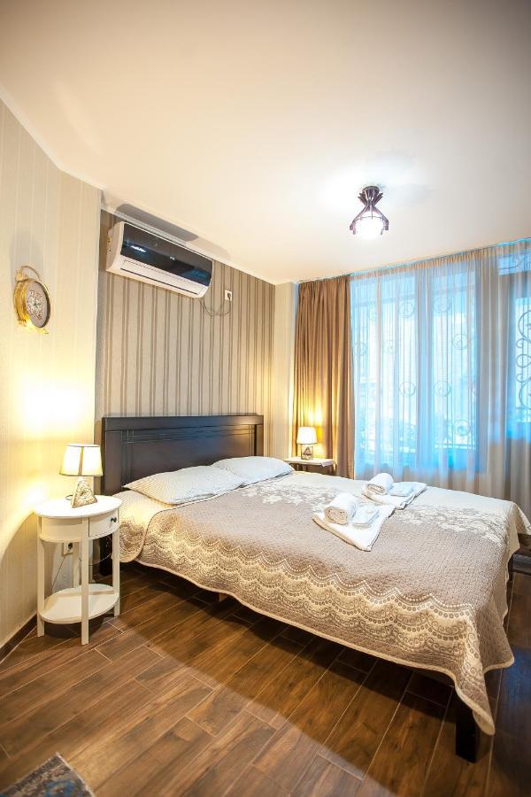 Apartment On L.Meskhishvili Turn Tbilisi Ngoại thất bức ảnh