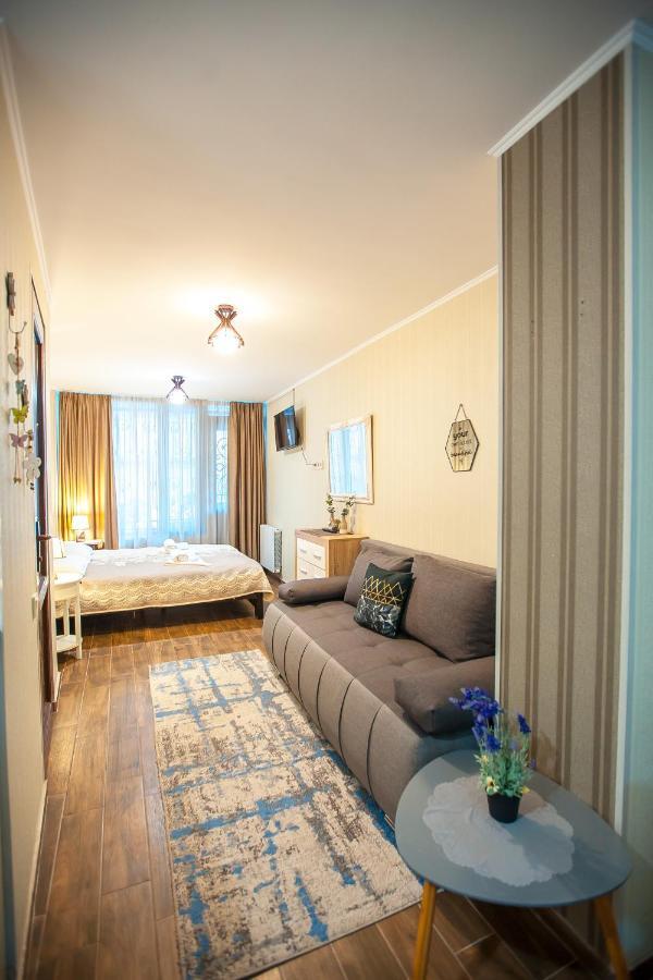 Apartment On L.Meskhishvili Turn Tbilisi Ngoại thất bức ảnh