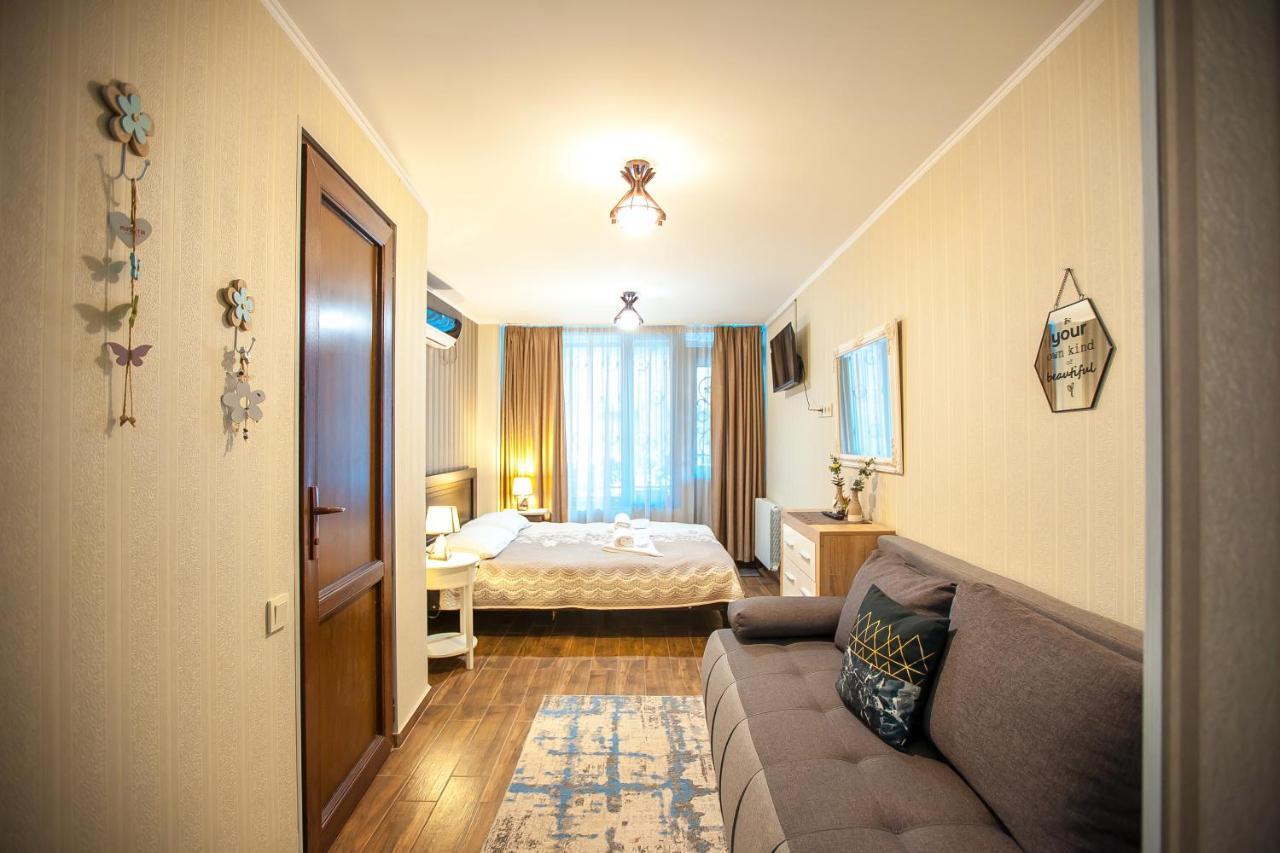 Apartment On L.Meskhishvili Turn Tbilisi Ngoại thất bức ảnh